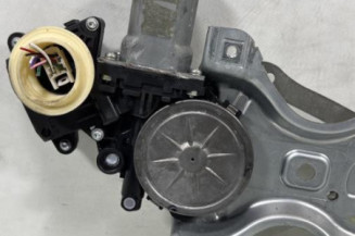 Leve vitre electrique avant droit TOYOTA AVENSIS 3
