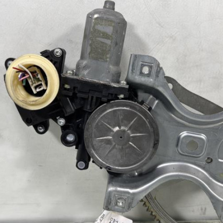 Leve vitre electrique avant droit TOYOTA AVENSIS 3