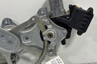 Leve vitre electrique avant droit TOYOTA AVENSIS 3