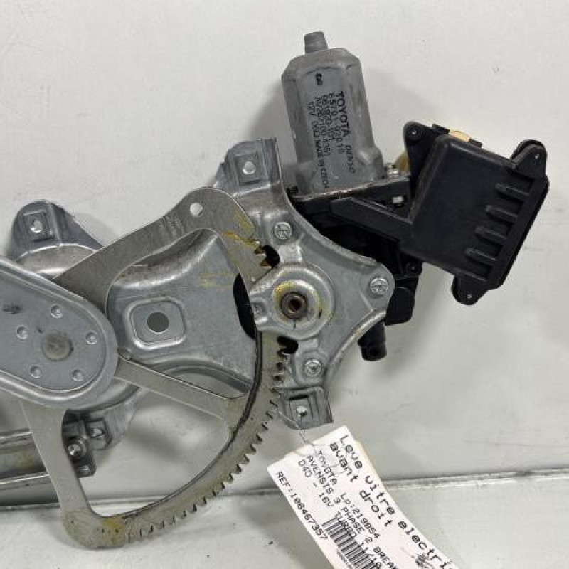 Leve vitre electrique avant droit TOYOTA AVENSIS 3 Photo n°7