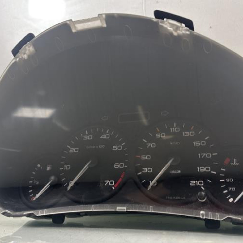 Compteur PEUGEOT 206 Photo n°3
