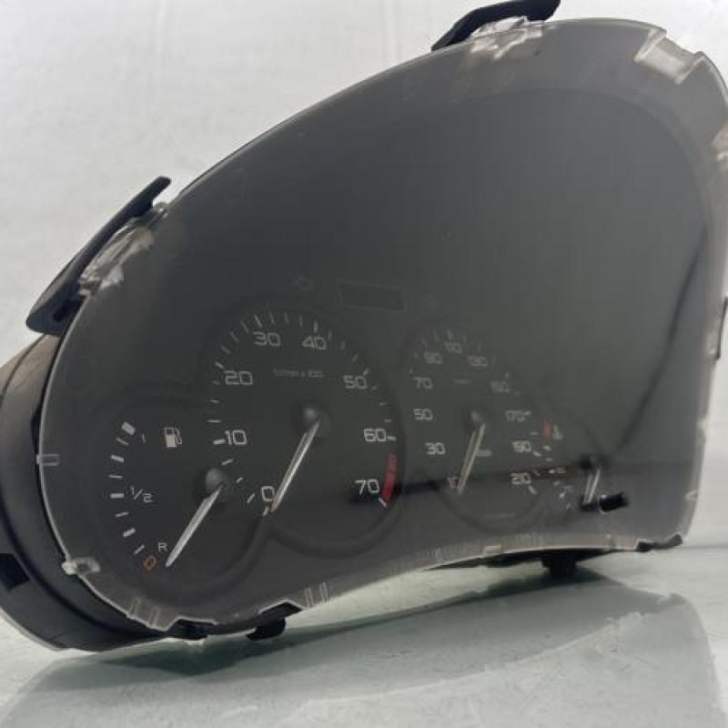 Compteur PEUGEOT 206 Photo n°6