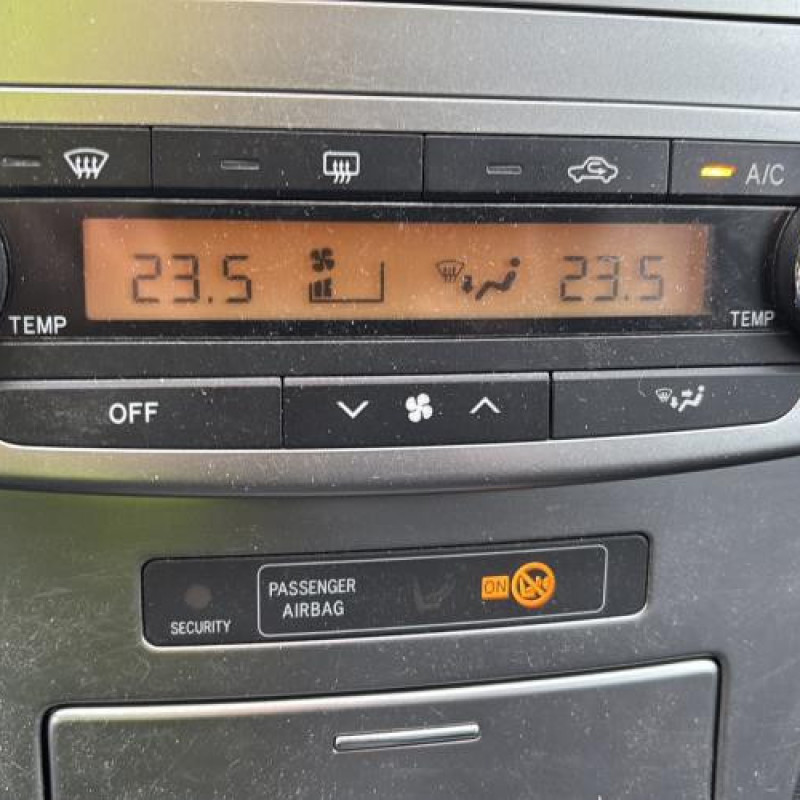 Moteur essuie glace arriere TOYOTA AVENSIS 3 Photo n°20