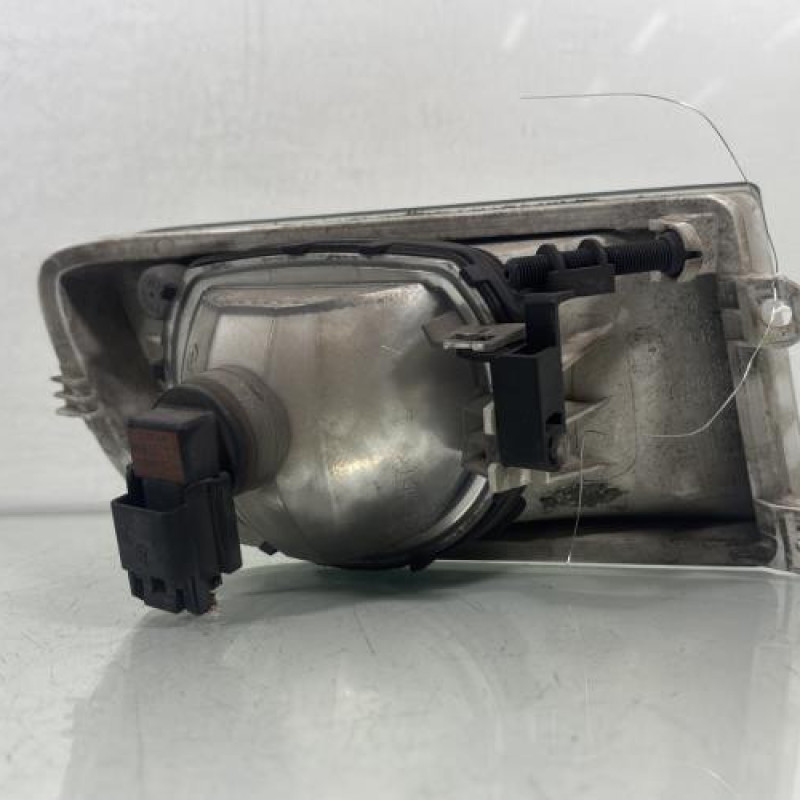 Anti brouillard droit (feux) SKODA OCTAVIA 2 Photo n°5