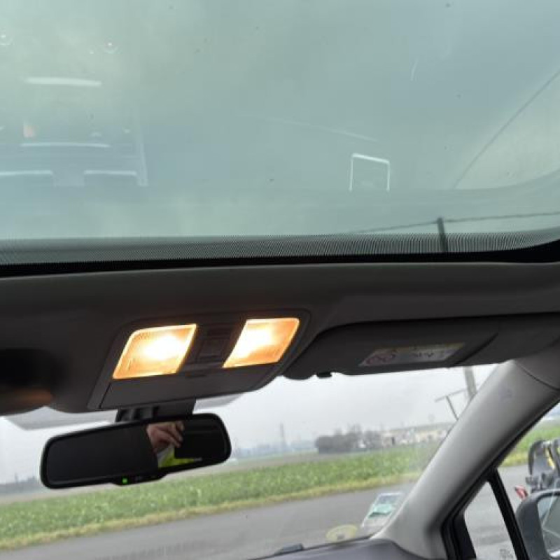 Poignee interieur arriere droit TOYOTA AVENSIS 3 Photo n°17