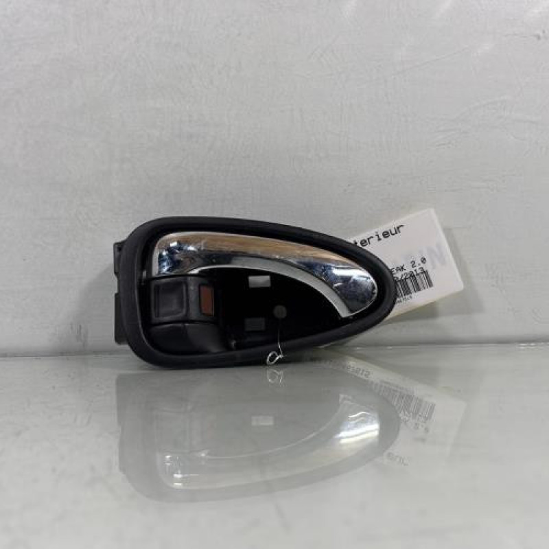 Poignee interieur avant droit TOYOTA AVENSIS 3 Photo n°1