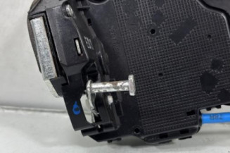 Serrure arriere droit TOYOTA AVENSIS 3