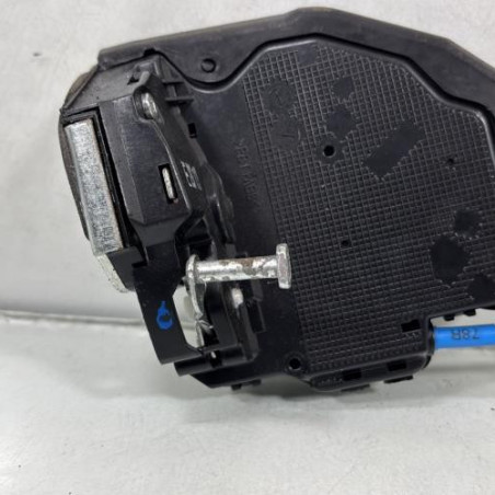 Serrure arriere droit TOYOTA AVENSIS 3