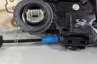 Serrure arriere droit TOYOTA AVENSIS 3