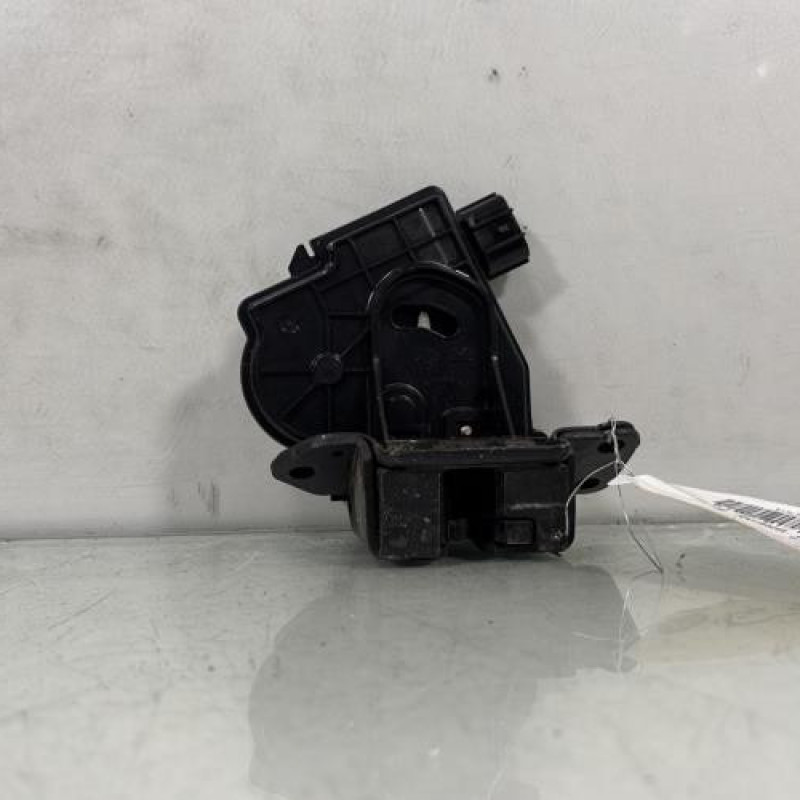 Serrure de coffre TOYOTA AVENSIS 3 Photo n°4