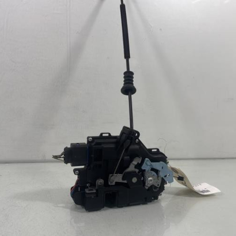 Serrure avant droit SKODA OCTAVIA 2 Photo n°1