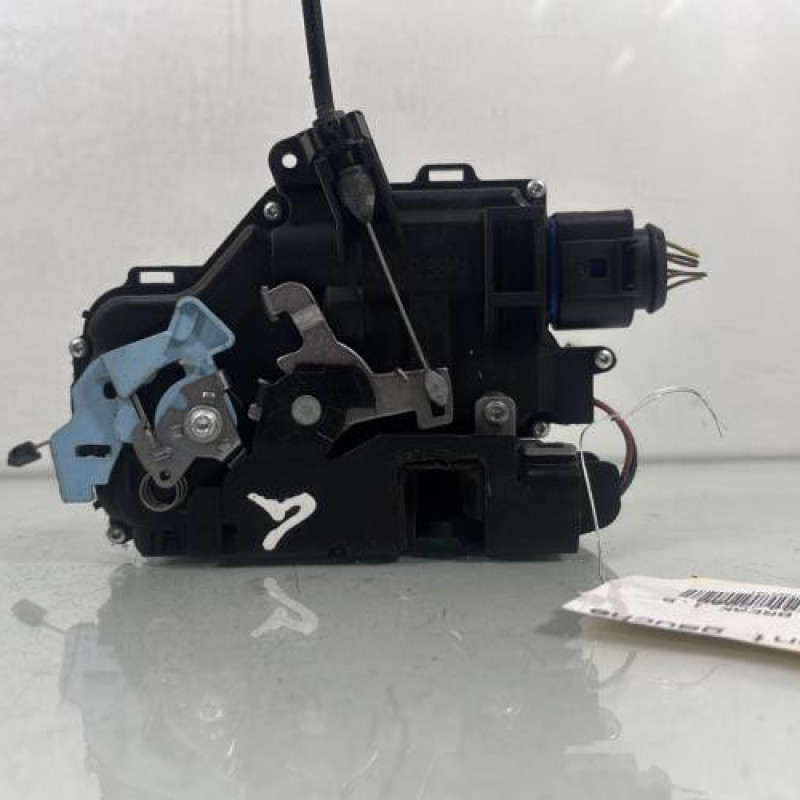 Serrure avant gauche SKODA OCTAVIA 2 Photo n°1