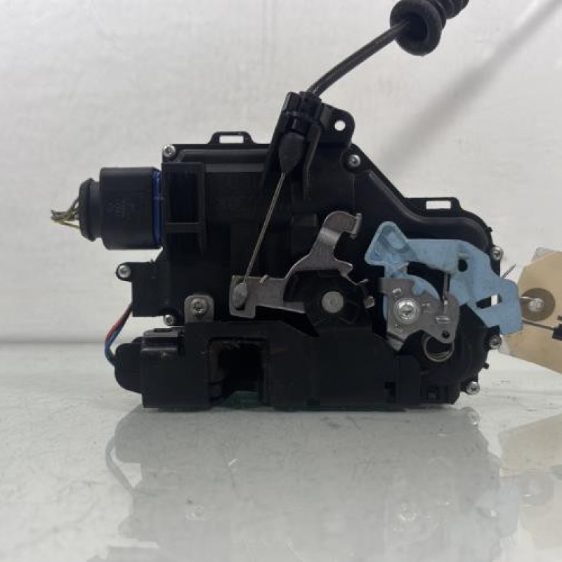 Serrure avant droit SKODA OCTAVIA 2 Photo n°6