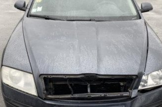 Serrure avant gauche SKODA OCTAVIA 2