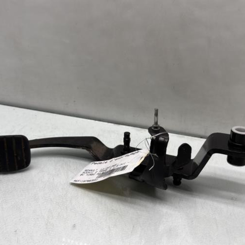 Pedale d'embrayage RENAULT SCENIC 2 Photo n°1