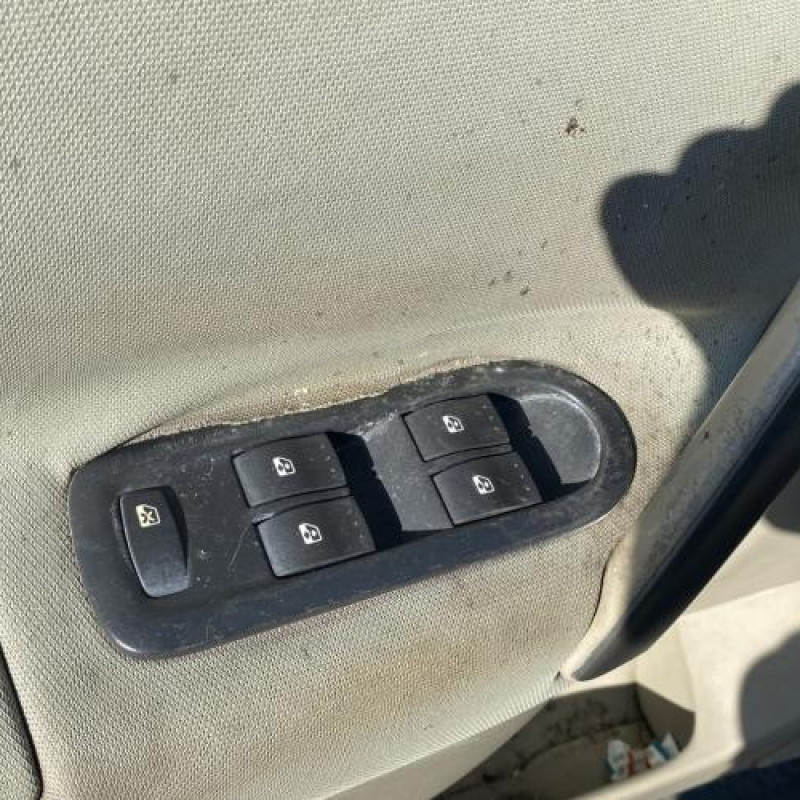 Pedale d'embrayage RENAULT SCENIC 2 Photo n°13