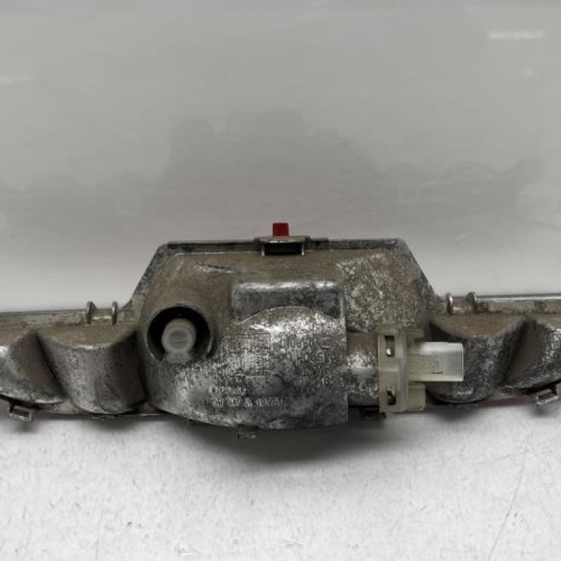 Anti brouillard arriere PEUGEOT 208 1 Photo n°2