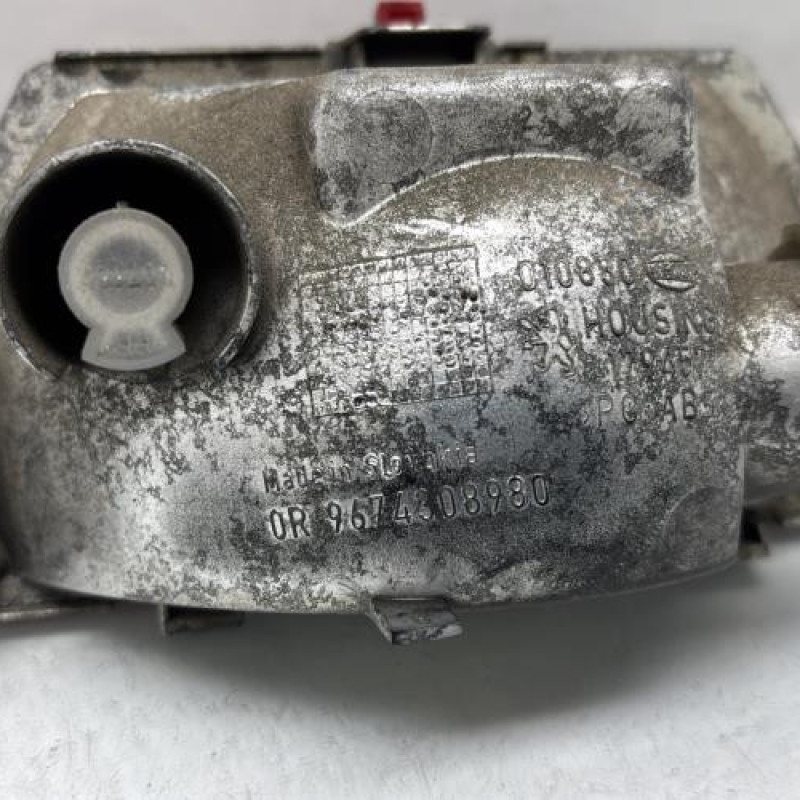 Anti brouillard arriere PEUGEOT 208 1 Photo n°3