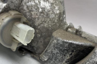 Anti brouillard arriere PEUGEOT 208 1