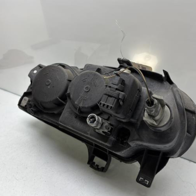 Optique avant principal droit (feux)(phare) RENAULT MEGANE 1 Photo n°8