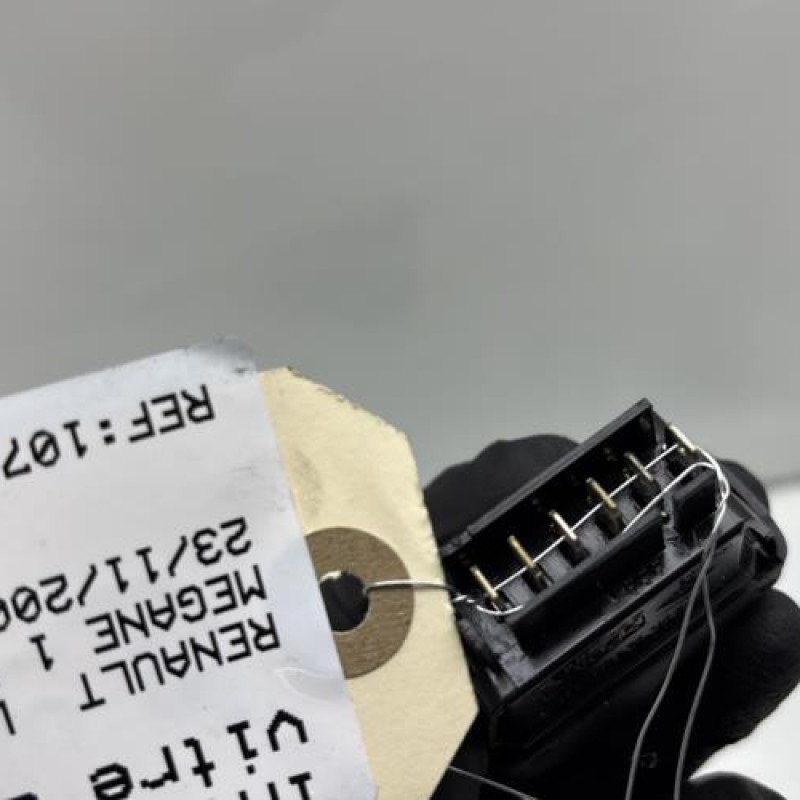 Interrupteur de leve vitre avant droit RENAULT MEGANE 1 Photo n°3