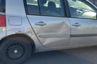 Com (Bloc Contacteur Tournant+Commodo Essuie Glace+Commodo Phare) RENAULT MEGANE 2