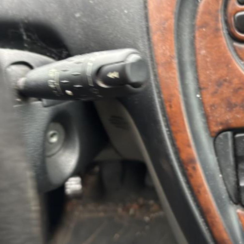 Feu arriere stop central CITROEN XSARA PICASSO Photo n°18