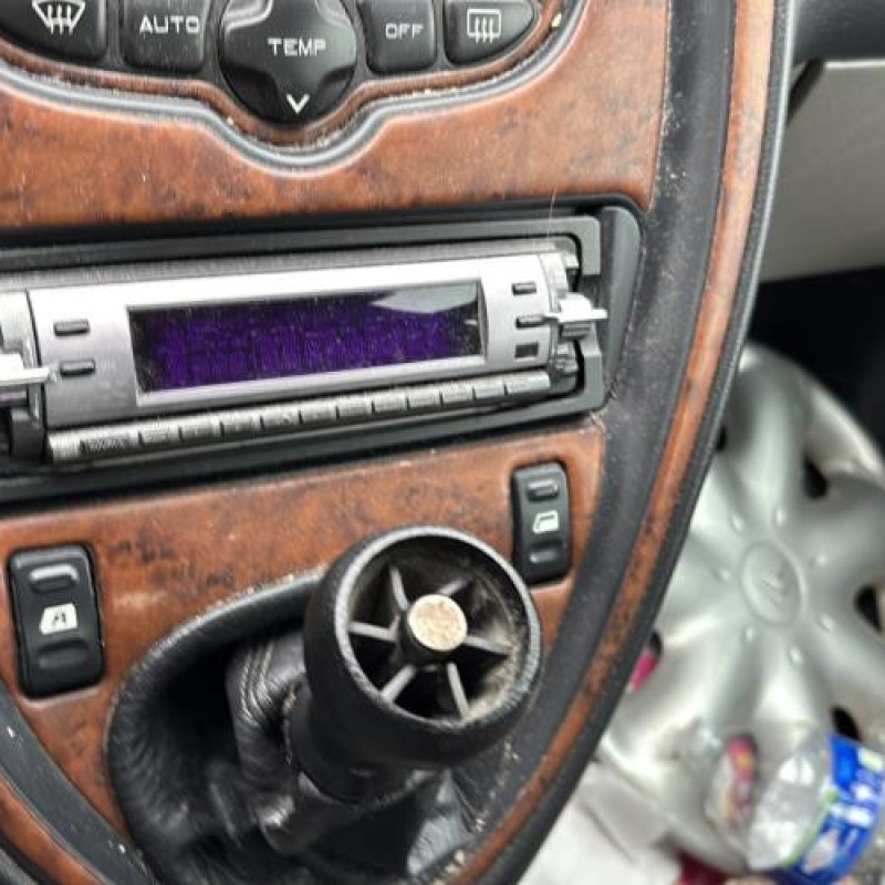 Feu arriere stop central CITROEN XSARA PICASSO Photo n°19