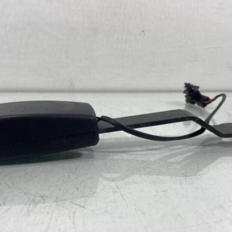 Attache ceinture avant gauche RENAULT CLIO 3