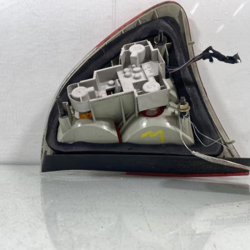 Feu arriere principal gauche (feux) BMW SERIE 3 E46 Photo n°2