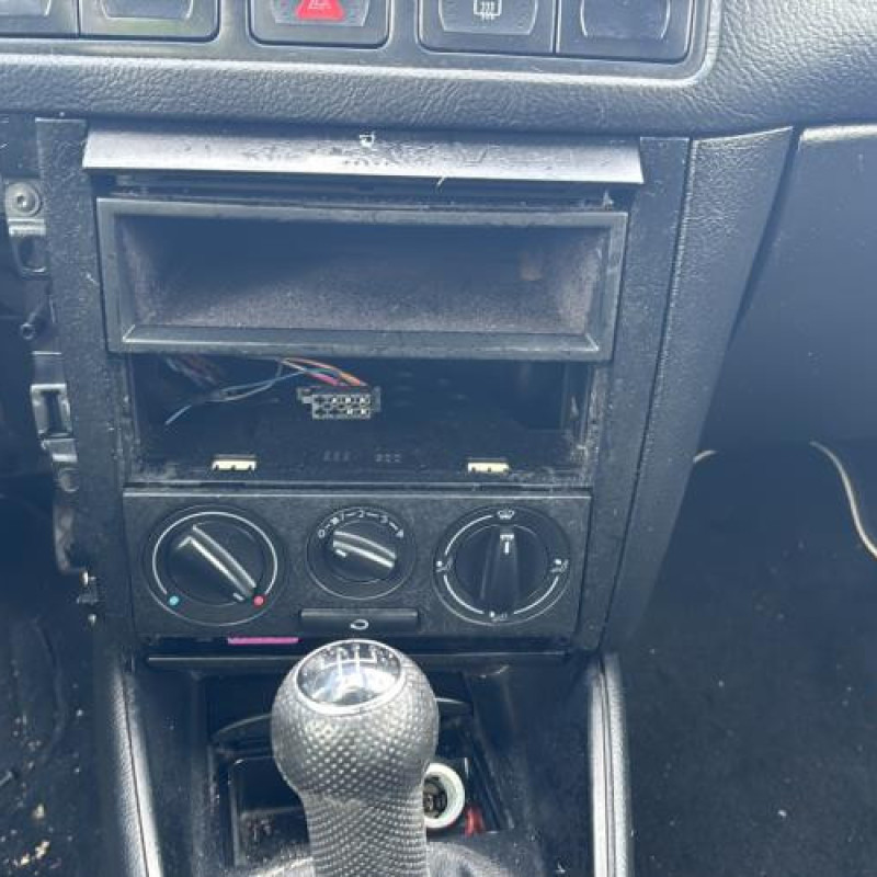 Interrupteur de leve vitre avant gauche VOLKSWAGEN GOLF 4 Photo n°16