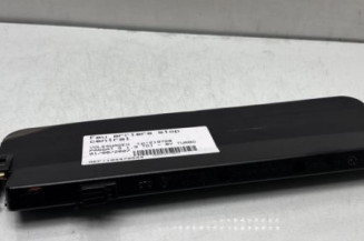 Feu arriere stop central VOLKSWAGEN PASSAT 5