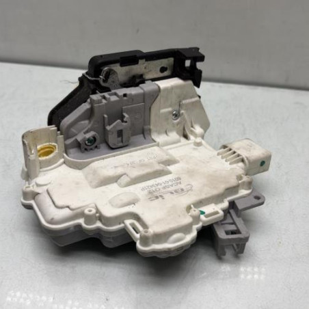 Serrure avant gauche VOLKSWAGEN PASSAT 5