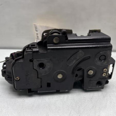 Serrure arriere droit VOLKSWAGEN GOLF 4 Photo n°1