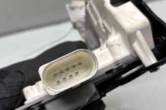 Serrure avant gauche VOLKSWAGEN PASSAT 5