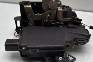 Serrure arriere droit VOLKSWAGEN GOLF 4