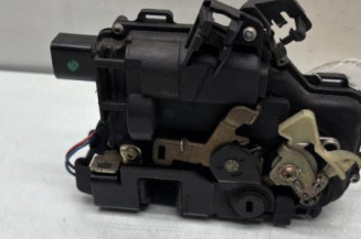 Serrure arriere droit VOLKSWAGEN GOLF 4