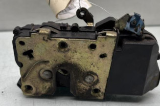 Serrure avant gauche PEUGEOT PARTNER 1 Photo n°1