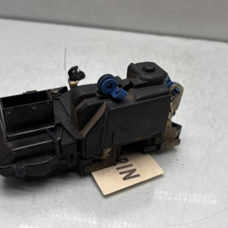 Serrure avant gauche PEUGEOT PARTNER 1 Photo n°4