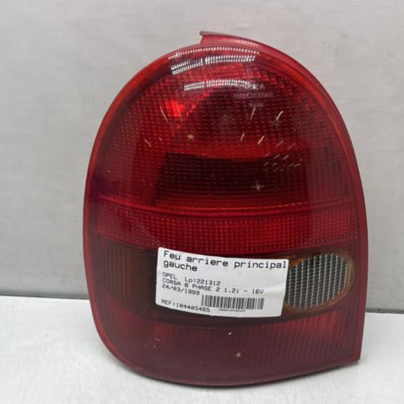 Feu arriere principal gauche (feux) OPEL CORSA B Photo n°1