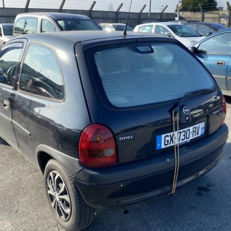 Feu arriere principal gauche (feux) OPEL CORSA B Photo n°7