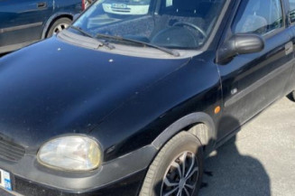 Pretensionneur de ceinture avant gauche OPEL CORSA B