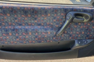 Pretensionneur de ceinture avant gauche OPEL CORSA B