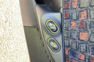 Pretensionneur de ceinture avant gauche OPEL CORSA B