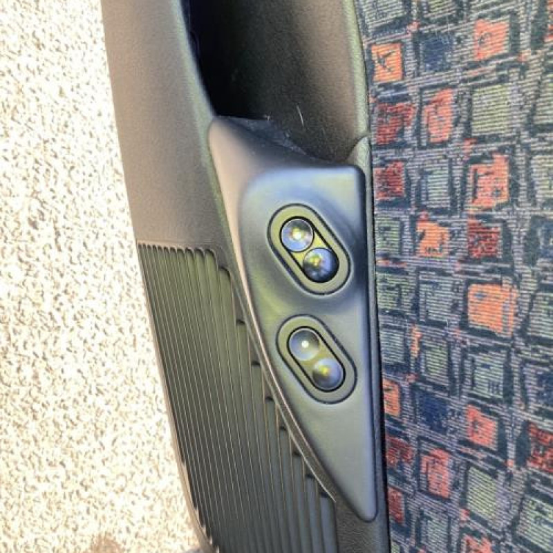 Pretensionneur de ceinture avant gauche OPEL CORSA B Photo n°16