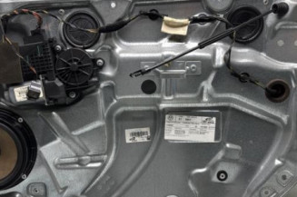 Leve vitre electrique avant droit VOLKSWAGEN POLO 4 Photo n°1
