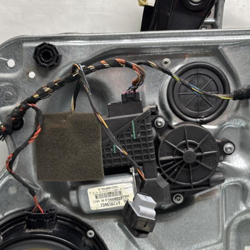 Leve vitre electrique avant droit VOLKSWAGEN POLO 4 Photo n°3