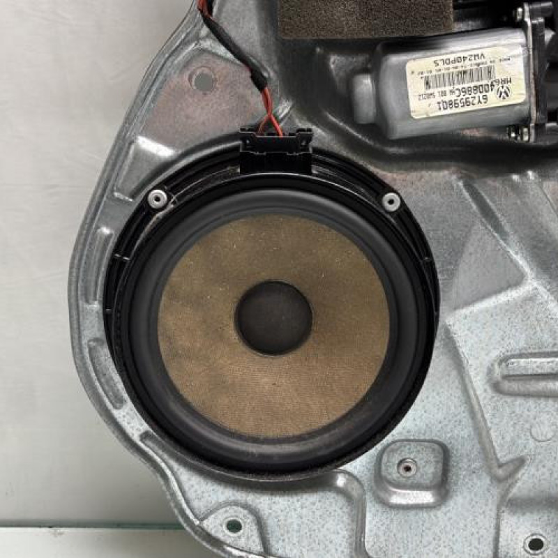 Leve vitre electrique avant droit VOLKSWAGEN POLO 4 Photo n°5