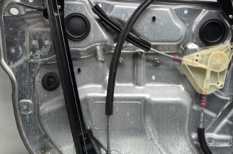 Leve vitre electrique avant droit VOLKSWAGEN POLO 4