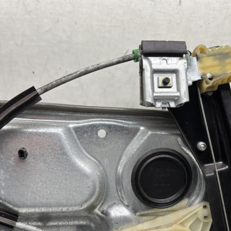 Leve vitre electrique avant droit VOLKSWAGEN POLO 4 Photo n°10